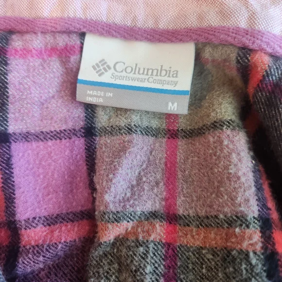 Columbia Women's Calico Basin Plaid Flannel Long Sleeve Shirt - Picture 2 of 3